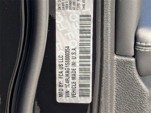 New 2025 Jeep Grand Cherokee L Altitude image 40