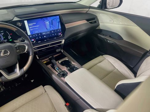 Used 2023 Lexus RX 350 w/ Accessory Package (2T) AWD/4WD image 24