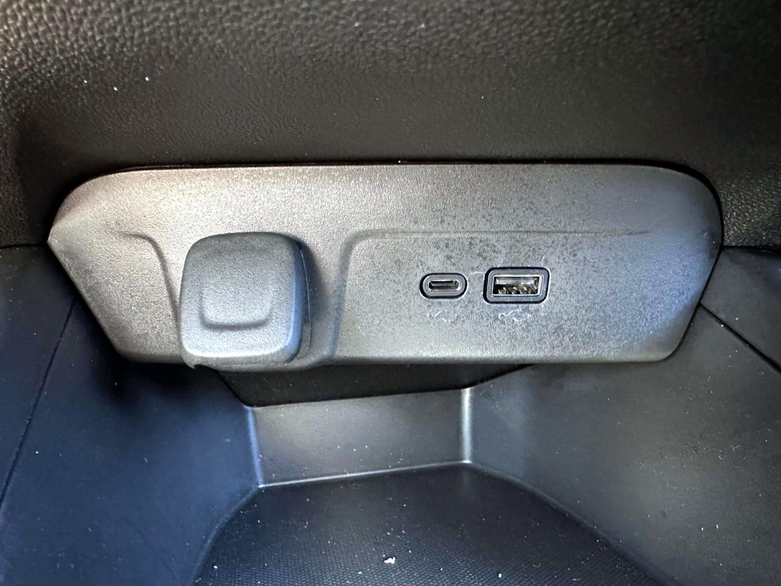 Used 2026 Chevrolet Trax RS w/ Driver Confidence Package FWD image 23