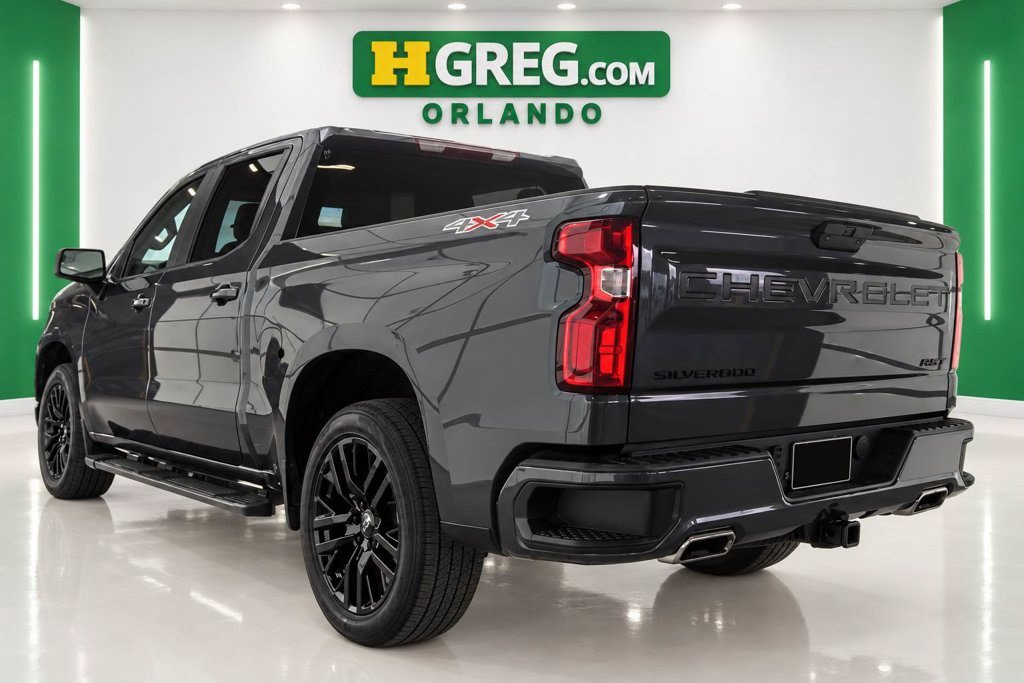 Used 2021 Chevrolet Silverado 1500 RST w/ Bed Protection Package AWD/4WD image 2