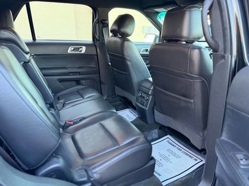 Used 2015 Ford Explorer Limited image 17