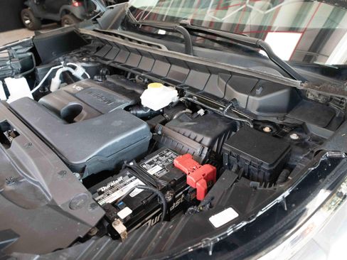 Used 2022 Nissan Pathfinder SV FWD image 33