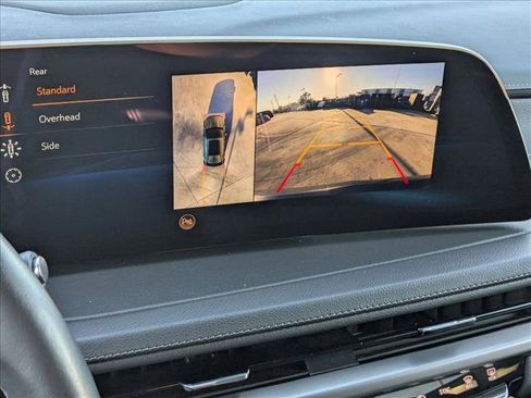 Used 2025 Cadillac XT4 Premium Luxury FWD image 11