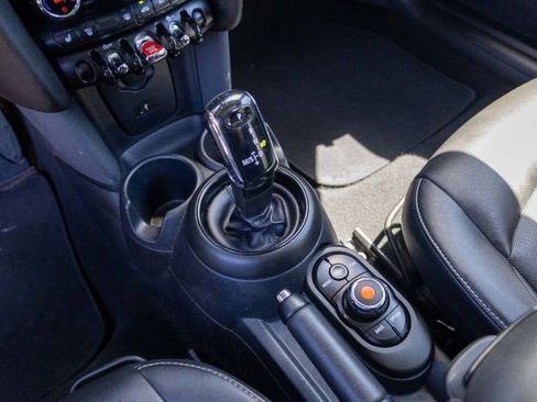 Used 2020 MINI Cooper 2-Door Hardtop image 42