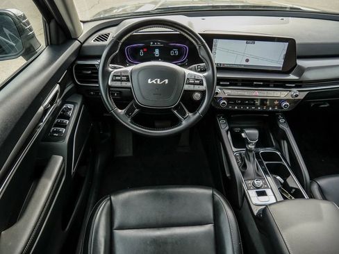 Used 2025 Kia Telluride S AWD/4WD image 28