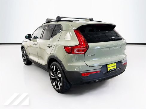 Used 2023 Volvo XC40 B5 Ultimate w/ Protection Package Premier AWD/4WD image 7