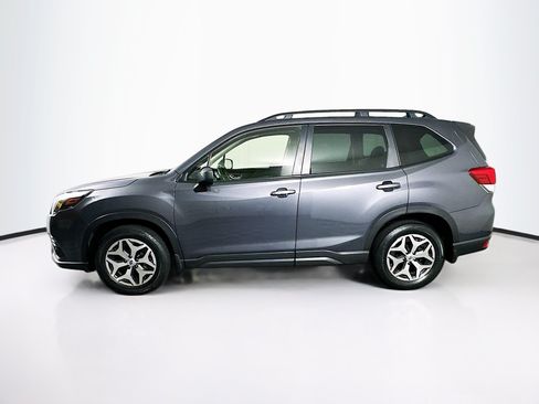 Used 2022 Subaru Forester Premium AWD/4WD image 4