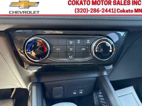 Used 2025 Chevrolet TrailBlazer LT AWD/4WD image 22