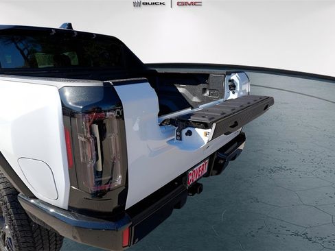 New 2026 GMC Hummer EV 4x4 Crew Cab image 27