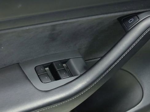 Used 2021 Tesla Model 3 Standard Range Plus image 25