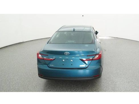 Used 2025 Toyota Camry LE FWD image 9