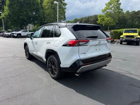 Used 2025 Toyota RAV4 XSE AWD/4WD image 5