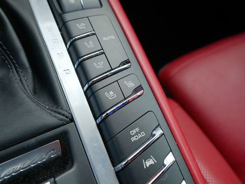 Used 2018 Porsche Macan S AWD/4WD image 23