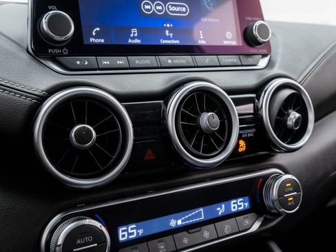 Used 2020 Nissan Sentra SV image 20