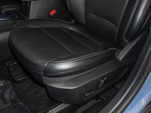 New 2025 Ford Escape SE w/ Class II Trailer Tow Package image 24