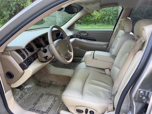 Used 2004 Buick Le Sabre Limited w/ Celebration Edition Package FWD image 9
