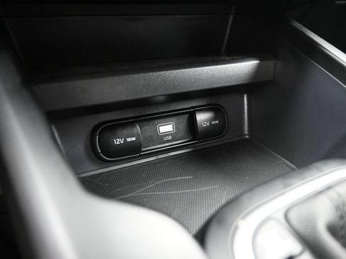 Used 2024 Kia Soul LX w/ Option Group 015 FWD image 14