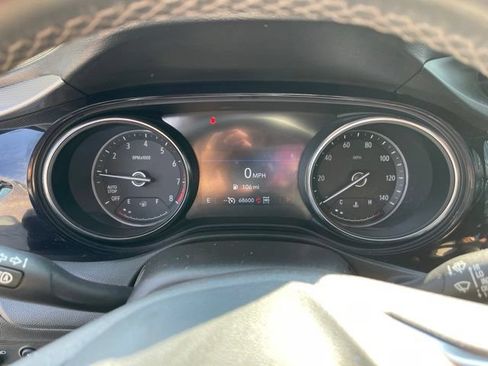 Used 2021 Buick Encore GX Select AWD/4WD image 8