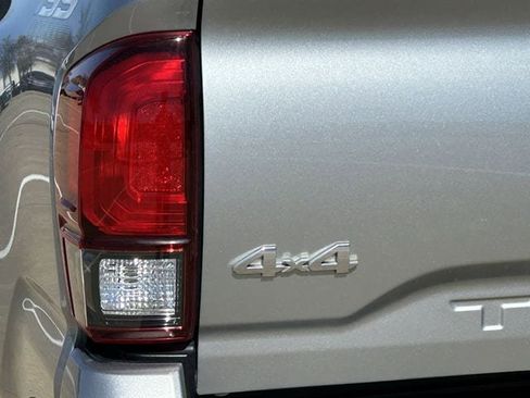 Used 2021 Toyota Tacoma SR image 8