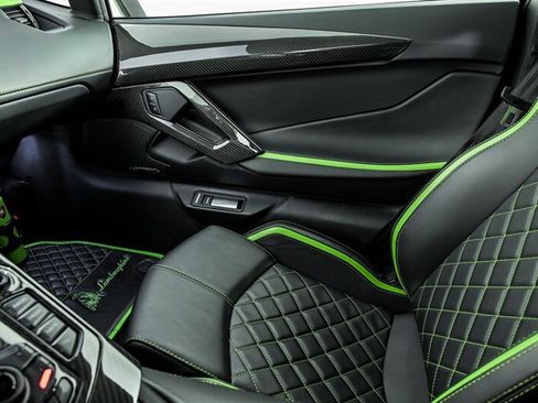 Used 2018 Lamborghini Aventador S AWD/4WD image 38