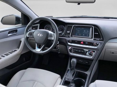 Used 2018 Hyundai Sonata SE FWD image 15