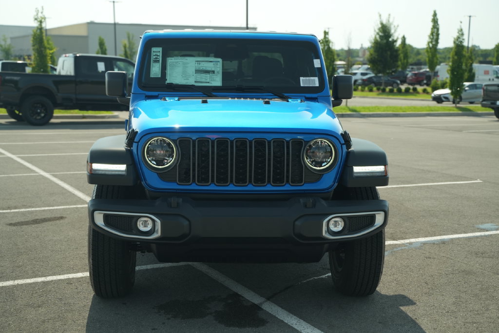New 2026 Jeep Gladiator Sport AWD/4WD image 2