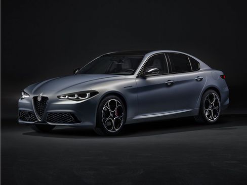 Used 2024 Alfa Romeo Giulia Quadrifoglio w/ Active Assist Plus Package RWD image 1