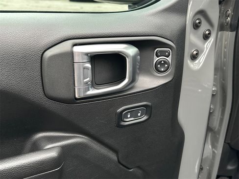 Used 2023 Jeep Wrangler Unlimited Rubicon 4xe w/ Cold Weather Group image 18