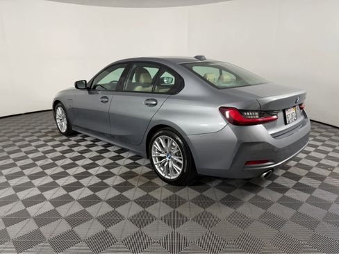 Used 2023 BMW 330e w/ Convenience Package image 5