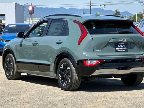 Used 2026 Kia Niro Wind w/ Wind Preserve Package FWD image 7