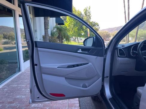 Used 2020 Hyundai Tucson Value w/ Cargo Package image 18