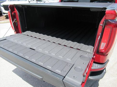 Used 2024 GMC Sierra 1500 Denali w/ Denali Reserve Package AWD/4WD image 35