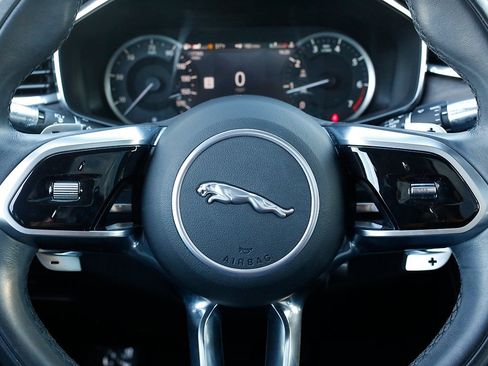 Used 2022 Jaguar F-PACE S image 36