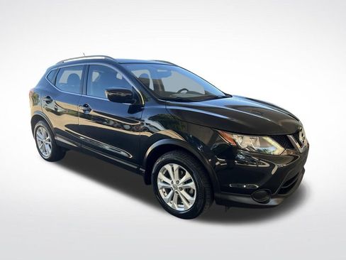 Used 2017 Nissan Rogue Sport SV AWD/4WD image 3