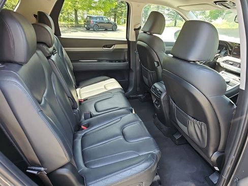 Used 2022 Hyundai Palisade SEL w/ 8P Bench Seat Package AWD/4WD image 15