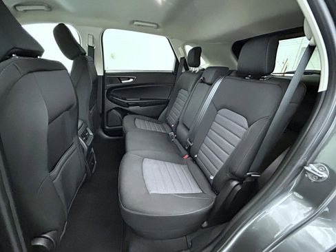 Used 2024 Ford Edge SE w/ Black Appearance Package AWD/4WD image 19
