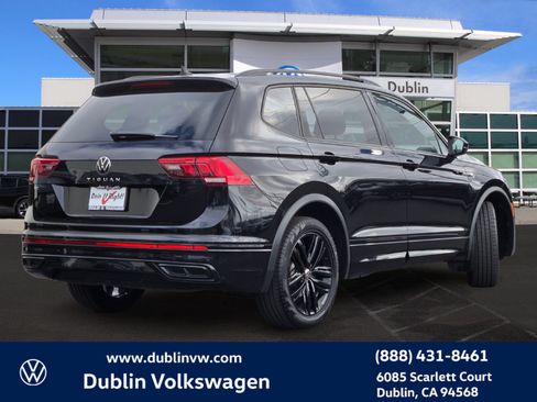 Used 2022 Volkswagen Tiguan SE R-Line FWD image 4