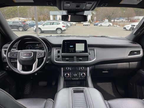Used 2024 GMC Yukon SLT AWD/4WD image 8