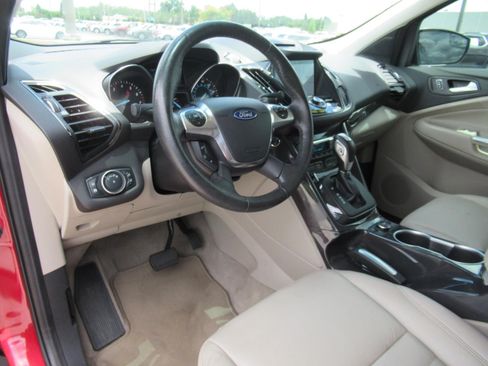 Used 2016 Ford Escape Titanium FWD image 17