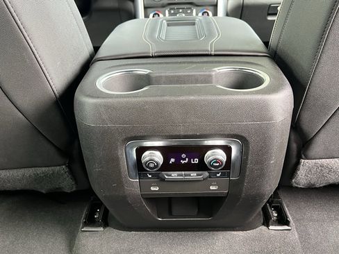 Used 2022 GMC Yukon XL SLT w/ SLT Luxury Package image 45