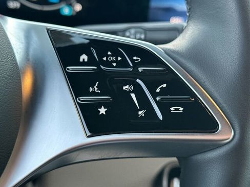 Used 2025 Mercedes-Benz GLA 250 4MATIC image 30