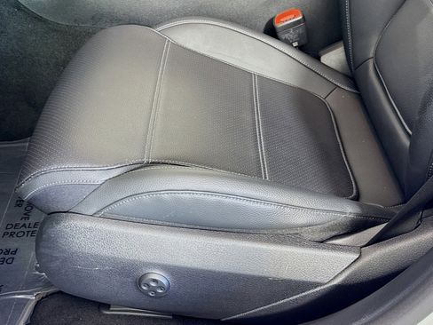 Used 2022 Mercedes-Benz C 300 Sedan image 18