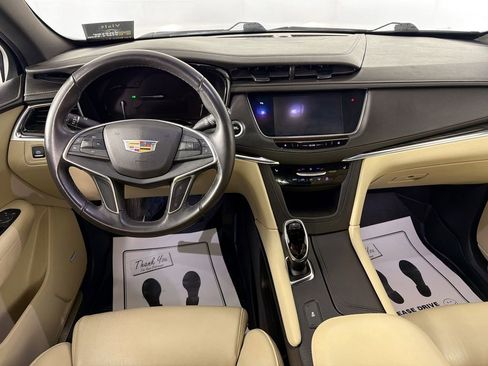 Used 2017 Cadillac XT5 FWD image 22