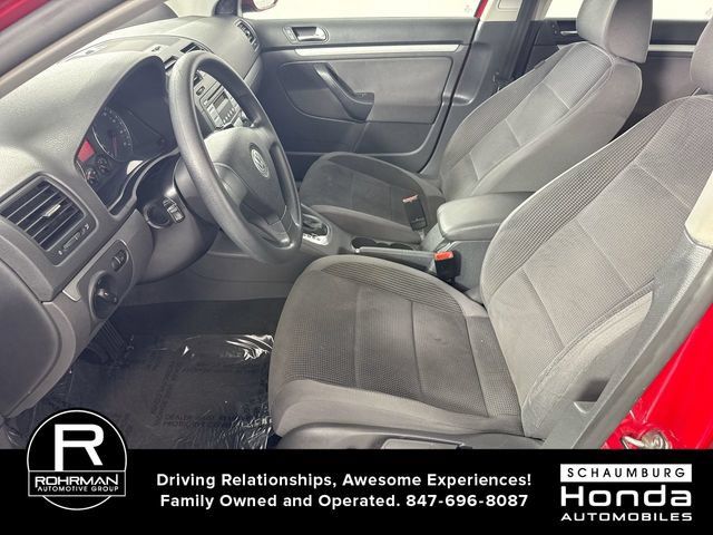 Used 2009 Volkswagen Jetta S FWD image 4