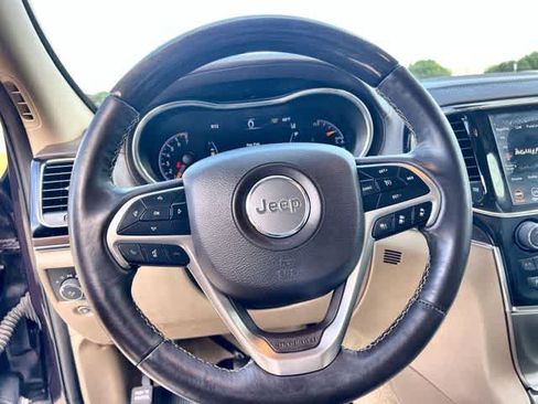 Used 2021 Jeep Grand Cherokee Overland AWD/4WD image 17
