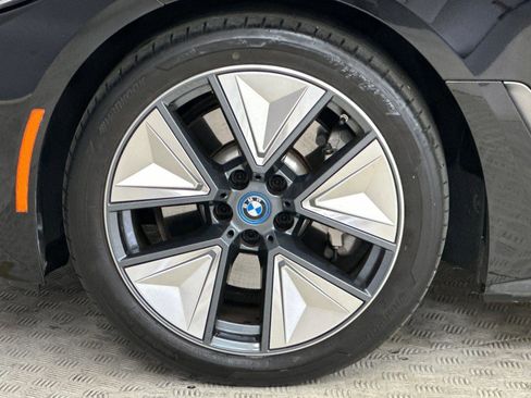 Used 2023 BMW i4 eDrive35 RWD image 12