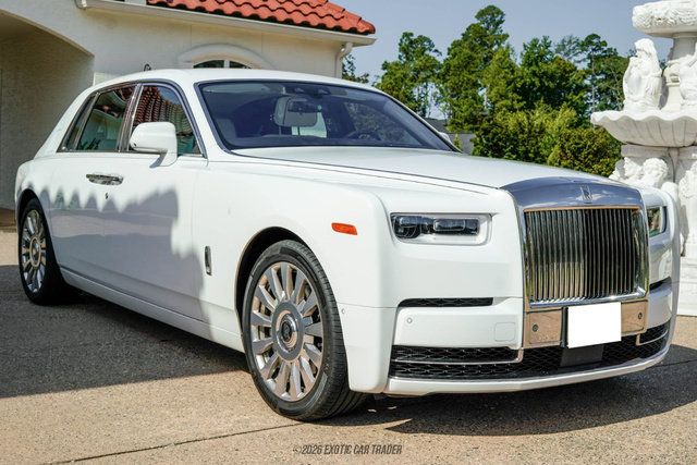 Used 2020 Rolls-Royce Phantom Sedan RWD image 12