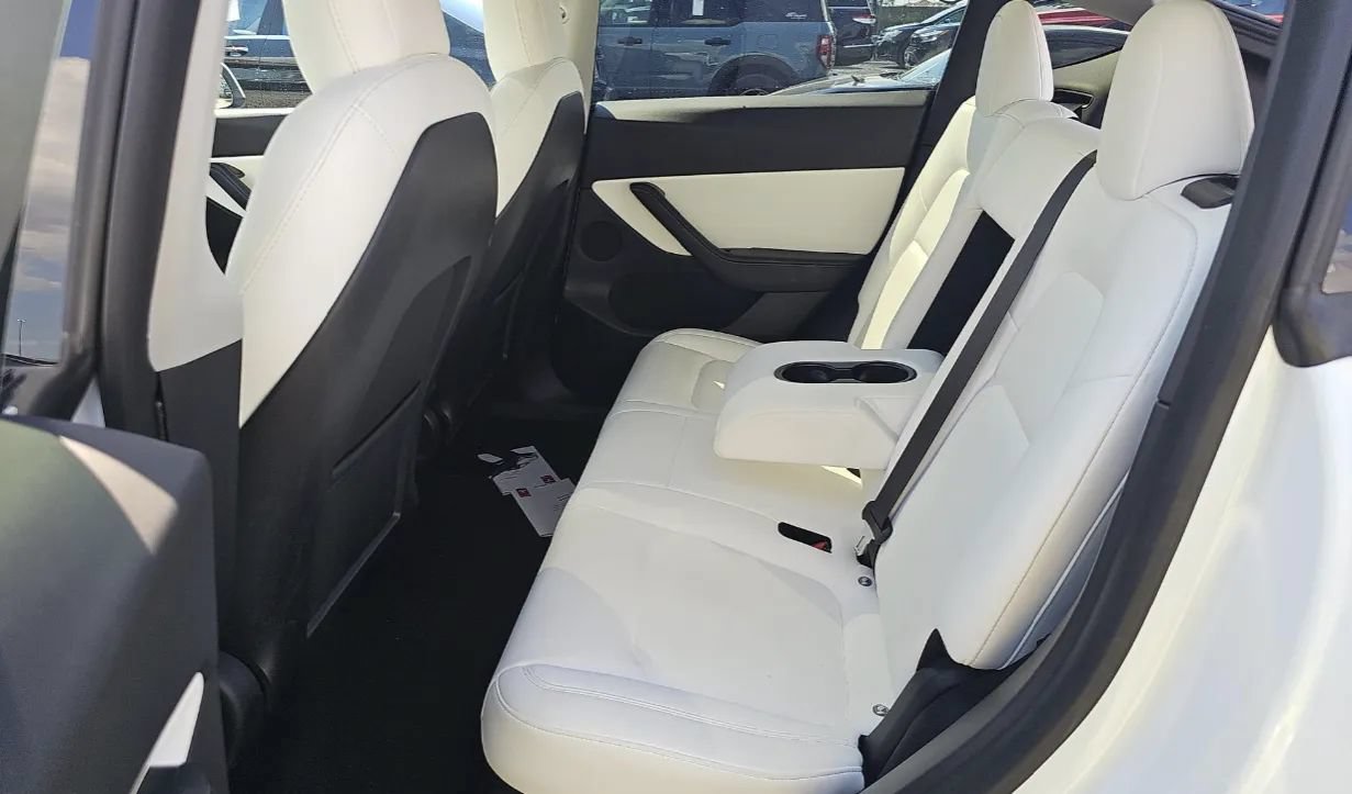 Used 2021 Tesla Model Y Long Range AWD/4WD image 5