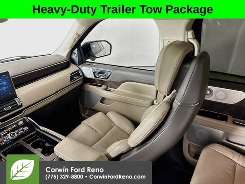 Used 2022 Lincoln Navigator Reserve AWD/4WD image 23