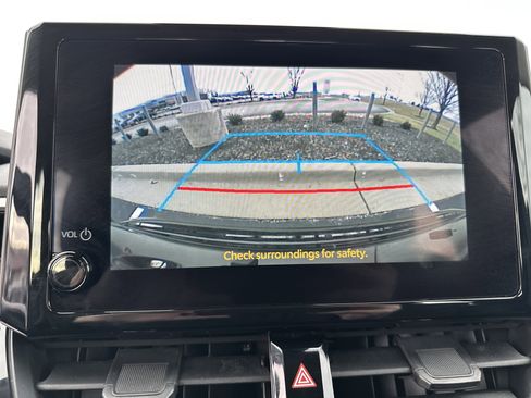 Used 2024 Toyota Corolla LE image 25